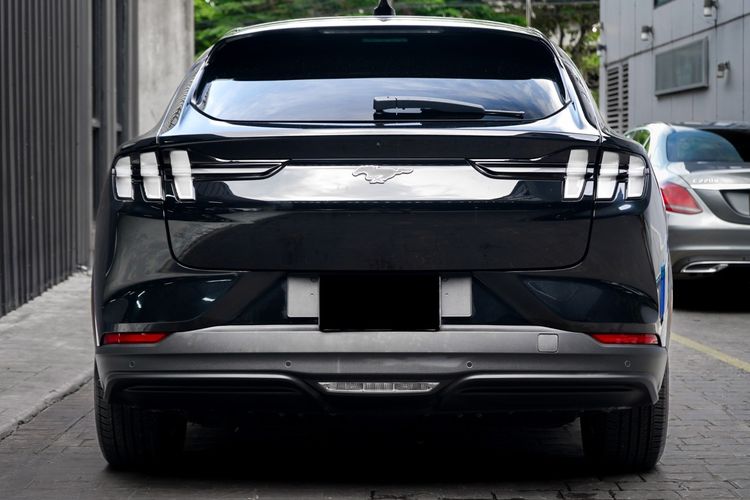 Ford Mustang 2021 Mach-E Utility-car ไฟฟ้า เกียร์อัตโนมัติ ดำ รูปที่ 4