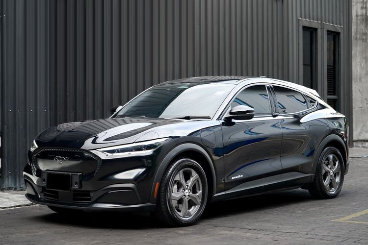 Ford Mustang 2021 Mach-E Utility-car ไฟฟ้า เกียร์อัตโนมัติ ดำ