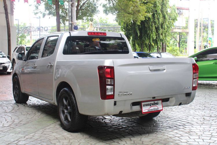 Isuzu D-MAX 2017 1.9 S Pickup ดีเซล เกียร์ธรรมดา บรอนซ์เงิน รูปที่ 4