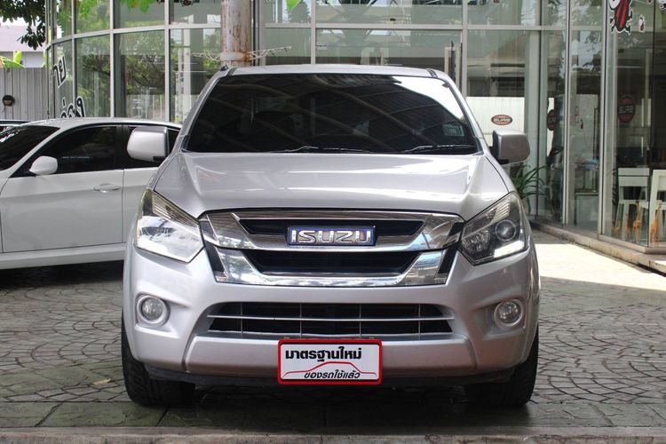 Isuzu D-MAX 2017 1.9 S Pickup ดีเซล เกียร์ธรรมดา บรอนซ์เงิน รูปที่ 2