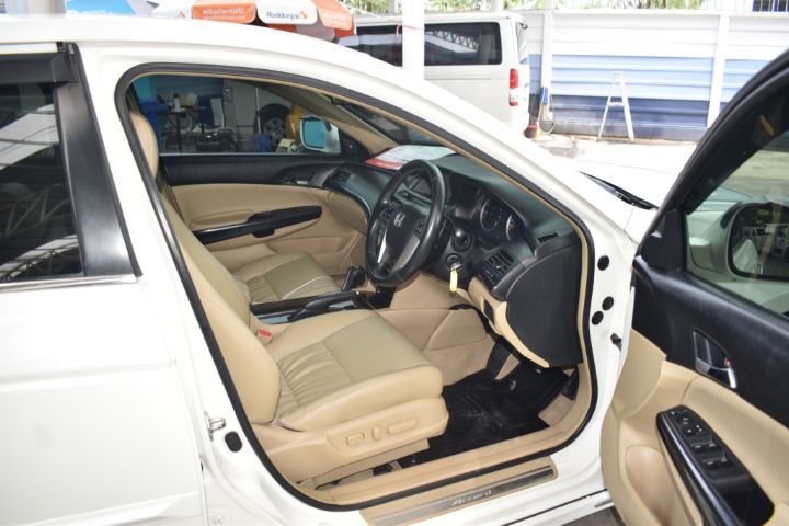 Honda Accord 2008 2.4 EL Sedan เบนซิน เกียร์อัตโนมัติ ขาว รูปที่ 4