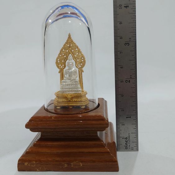 พระนิรันตราย เนื้อโลหะชุบ 2 กษัตริย์ ซุ้มชุบทอง องค์พระชุบเงิน ครอบเป็นแก้ว ฐานไม้สัก โรงเรียนสตรีวิทยา สร้าง พุทธาภิเษกวัดบวรนิเวศฯ ปี 2548 รูปที่ 7