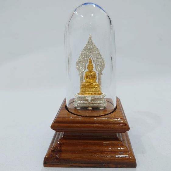 พระนิรันตราย เนื้อโลหะชุบ 2 กษัตริย์ ซุ้มชุบเงิน องค์พระชุบทอง ครอบเป็นแก้ว ฐานไม้สัก โรงเรียนสตรีวิทยา สร้าง พุทธาภิเษกวัดบวรนิเวศฯ ปี 2548