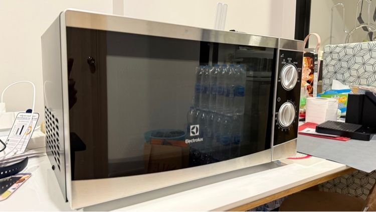 ไมโครเวฟ microwave Electrolux มือสอง ขนาด 20 ลิตร