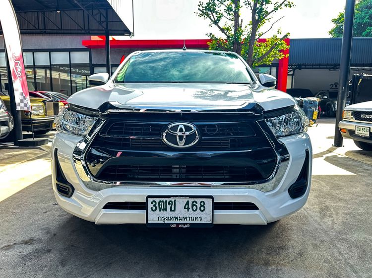 Toyota Hilux Revo 2021 2.4 Z Edition Mid Pickup ดีเซล เกียร์ธรรมดา ขาว รูปที่ 2