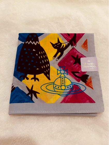 ผ้าพันคอวิเวียน แท้ 💯 จากญี่ปุ่น ผ้าพันคอ Vivienne Westwood ของแท้จาก Daimaru Osaka 