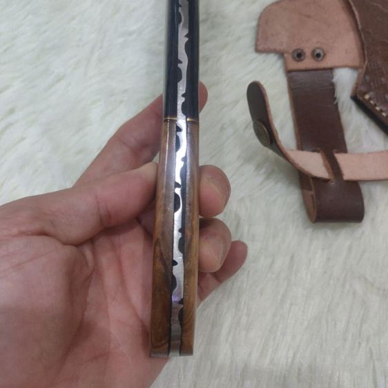 ขวาน viking งานสั่งทำ Axe Knife twist Damascus ด้ามไม้ olive wood ของใหม่ไม่ผ่านการใช้งาน รูปที่ 4