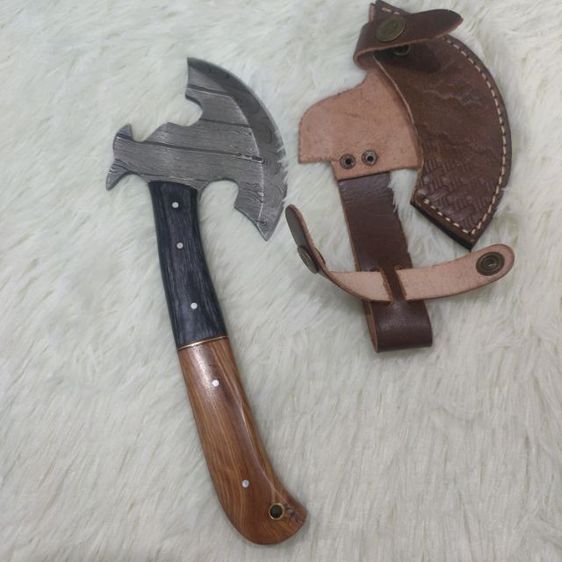 ขวาน viking งานสั่งทำ Axe Knife twist Damascus ด้ามไม้ olive wood ของใหม่ไม่ผ่านการใช้งาน รูปที่ 6