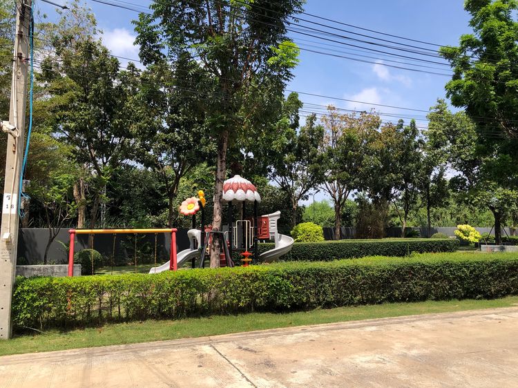 อื่นๆ ตกแต่งครบ 2022 ขายด่วน ทาวน์โฮมหลังมุม (ติดสวน) ไซส์บ้านเดี่ยว 250 ตร.ม. ต่อเติมแข็งแรงเข็มไมโครไพล์ พร้อมทำโฮมออฟฟิศ - Urbantara ประชาอุทิศ 76 รูปที่ 4