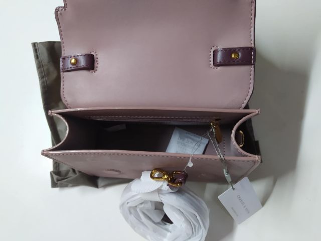 กระเป๋าสะพายข้าง charles keith รูปที่ 3