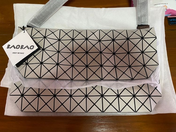 กระเป๋าสะพาย Bao Bao 12.5"  รูปที่ 18