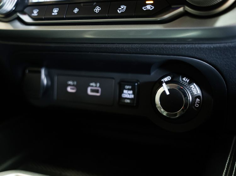 Nissan Terra 2022 2.3 VL 4WD Utility-car ดีเซล ไม่ติดแก๊ส เกียร์อัตโนมัติ เทา รูปที่ 3