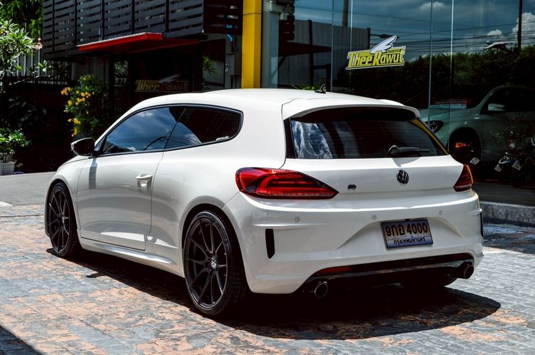 Volkswagen Scirocco 2014 2.0 TSi Highline Sedan เบนซิน ไม่ติดแก๊ส เกียร์อัตโนมัติ ขาว รูปที่ 4