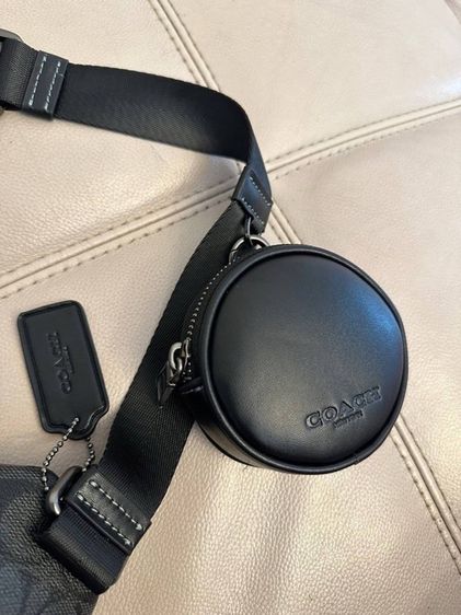 กระเป๋าคาดอก Coach รูปที่ 8