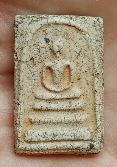 พระเก่า ผ่านการใช้ รูปที่ 2