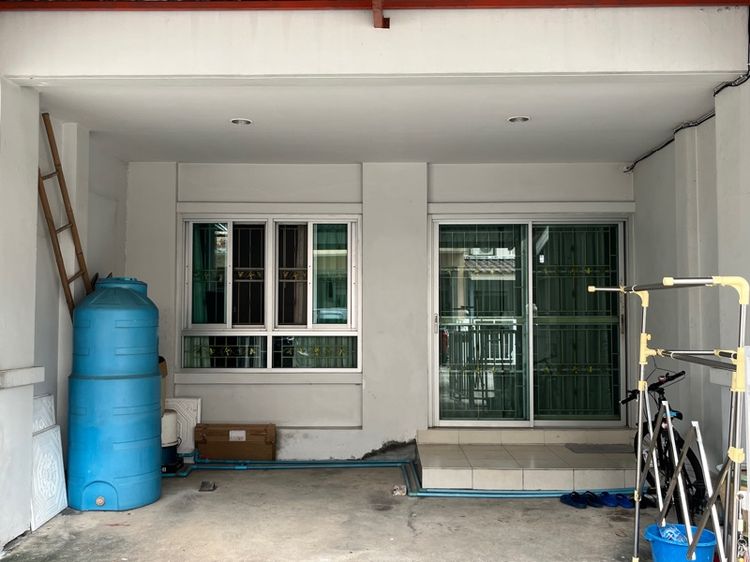 ไม่มี ทาวน์โฮม 2 ชั้น ม.กลอรี่เฮ้าส์ รามอินทรา 65 รูปที่ 4