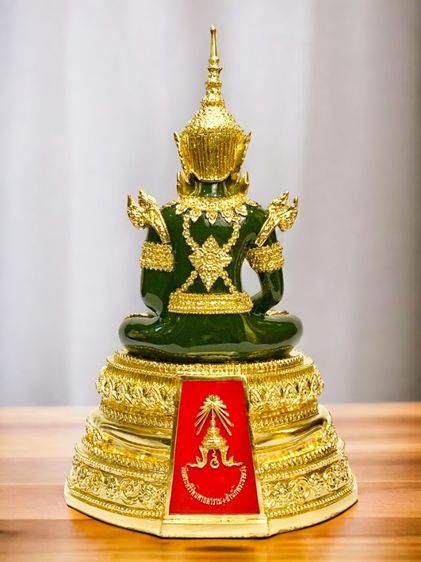 พระแก้วมรกต ภปร. ครบรอบ72พรรษา หน้าตัก9นิ้ว วัดพระศรีรัตนศาสดาราม ปี2542 รูปที่ 4