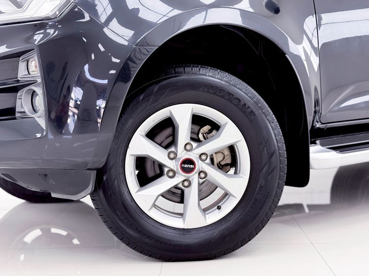 Isuzu D-MAX 2023 1.9 Hi-Lander L Pickup ดีเซล ไม่ติดแก๊ส เกียร์ธรรมดา ดำ รูปที่ 4