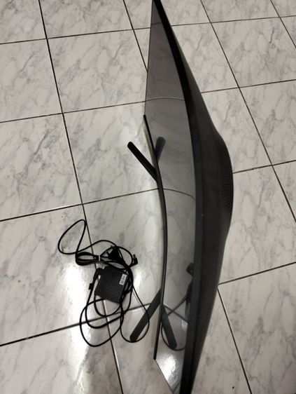 ขายซากจอคอมพิวเตอร์ Samsung Odyssey G5 Color Display 27นิ้ว LC27G55TQWEXXT DC19V 2.1A ใช้งานได้ตามปกติ แต่หน้าจอมุมบนขวาแตก รูปที่ 5