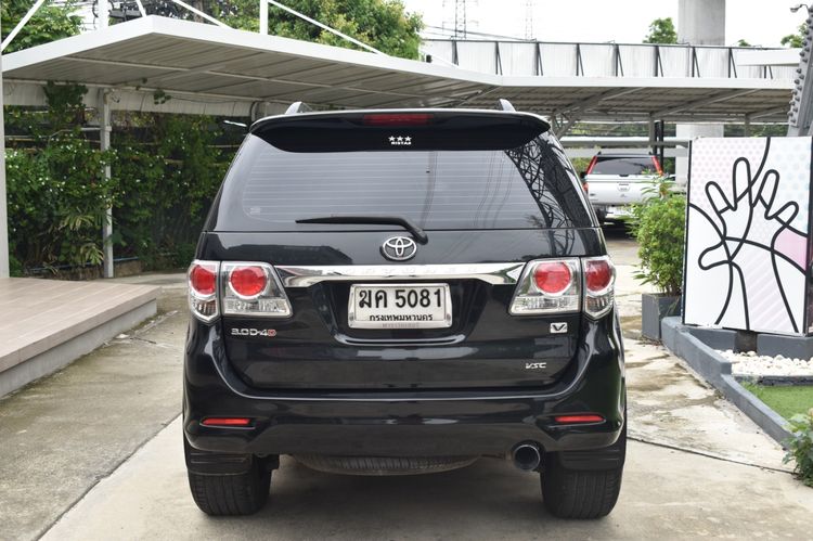 Toyota Fortuner 2013 3.0 V Utility-car ดีเซล ไม่ติดแก๊ส เกียร์อัตโนมัติ ดำ รูปที่ 3