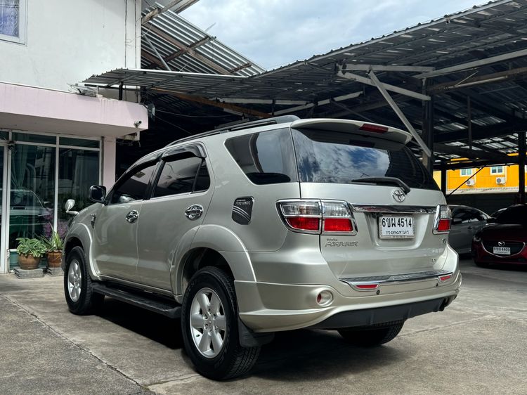 Toyota Fortuner 2009 3.0 V Utility-car ดีเซล ไม่ติดแก๊ส เกียร์อัตโนมัติ บรอนซ์เงิน รูปที่ 3