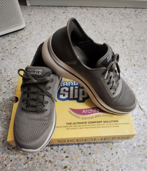 รองเท้าผู้ชาย SKECHERS GO WALK Arch Fit®Slip-ins Simplicity 2 มือสอง สภาพสวยมาก รองเท้าอุ้งเท้าสูง รองเท้าคนเท้าแบน รูปที่ 4