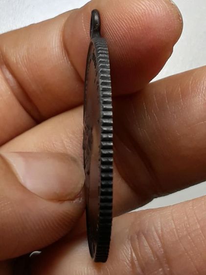 เหรียญหลวงพ่อคง วัดบางกะพ้อม ขอบสตางค์ ทองแดงรมดำ รูปที่ 3