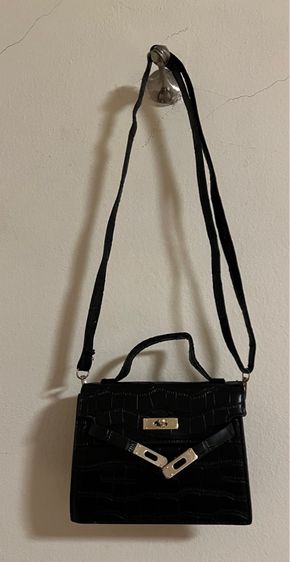 กระเป๋าถือและสะพาย รูปที่ 2