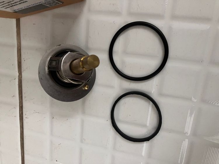 วาล์วน้ำ Thermostat Benz เครื่อง M271 W203 W204 W211 W212 W207 R171 แบรนด์เยอร์มัน 🇩🇪 เป็นของใหม่ครับ รูปที่ 5