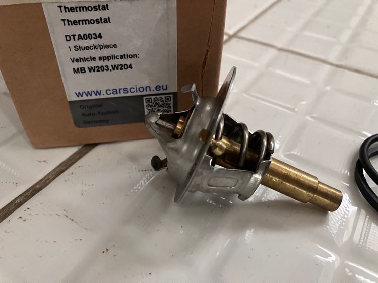 วาล์วน้ำ Thermostat Benz เครื่อง M271 W203 W204 W211 W212 W207 R171 แบรนด์เยอร์มัน 🇩🇪 เป็นของใหม่ครับ รูปที่ 4