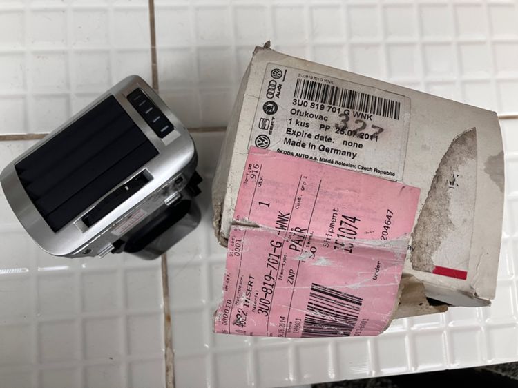 กรอบวิทยุ คอนโซลกลาง Volk Passat B5 ช่องแอร์ Passat B5.5 อะไหล่โฟล์คของใหม่ รูปที่ 9