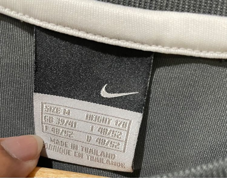 เสื้อ Nike รูปที่ 2