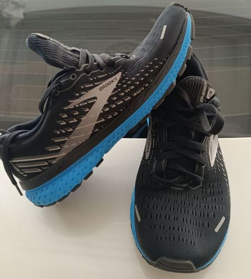 ขายถูก BrookS Ghost 13 size 42.5-270cm สภาพสวย ของแท้ 