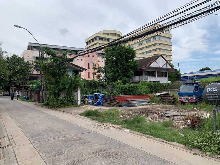 ขายด่วน ที่ดินเปล่า ขนาด 191.6 ตรว.ซอย รัชดาภิเษก32 แขวงจันทรเกษม กรุงเทพ