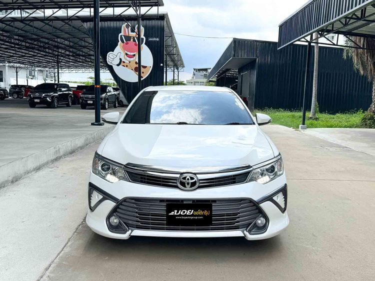 Toyota Camry 2015 2.0 G Extremo Sedan เบนซิน ไม่ติดแก๊ส เกียร์อัตโนมัติ ขาว รูปที่ 2