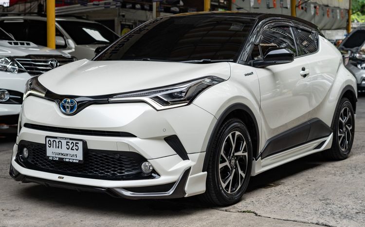 Toyota C-HR 2020 1.8 HV Mid Utility-car ไฮบริด ไม่ติดแก๊ส เกียร์อัตโนมัติ ขาว รูปที่ 2