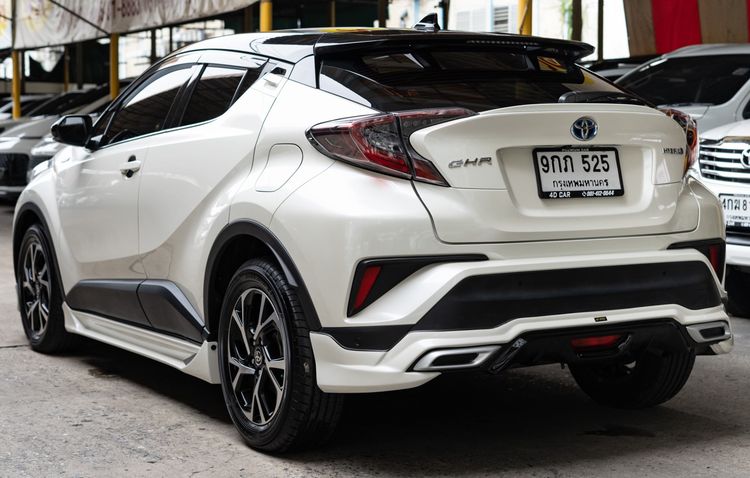 Toyota C-HR 2020 1.8 HV Mid Utility-car ไฮบริด ไม่ติดแก๊ส เกียร์อัตโนมัติ ขาว รูปที่ 3