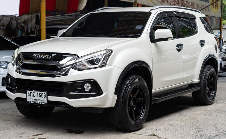 Isuzu MU-X 2019 1.9 The Onyx Utility-car ดีเซล ไม่ติดแก๊ส เกียร์อัตโนมัติ ขาว รูปที่ 2