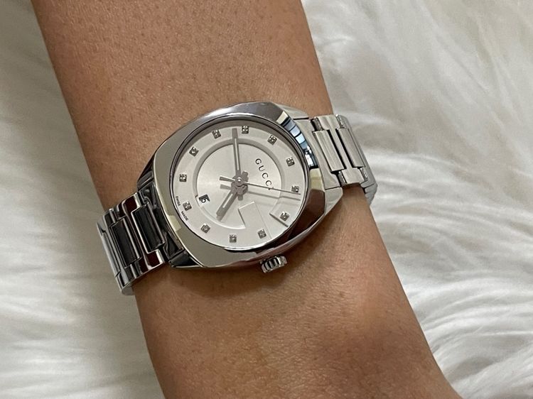 GUCCI GG2570 G Frame 29 mm Diamond Stainless Steel Black Dial YA142504 รูปที่ 14