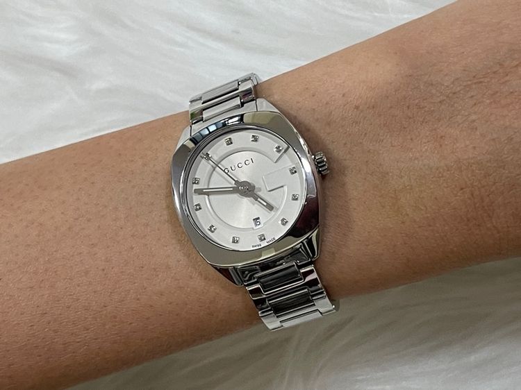 GUCCI GG2570 G Frame 29 mm Diamond Stainless Steel Black Dial YA142504 รูปที่ 13