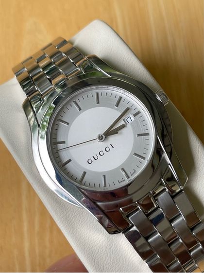 GUCCI 5500XL 38 mm Silver Dial Swiss Quartz Steel Men’s Watch YA005212 รูปที่ 5