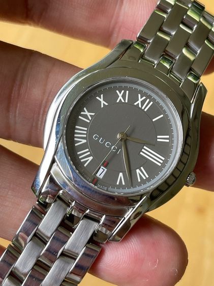 GUCCI 5500M 34 mm Gray Dial Swiss Quartz Steel Men’s Watch  รูปที่ 7