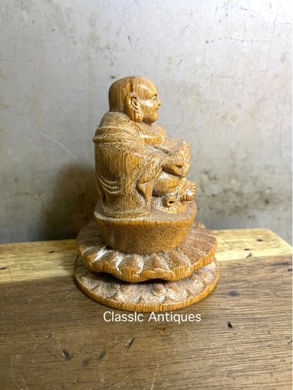 พระสังกัจจาย งานแกะสลักสะสม รูปที่ 4