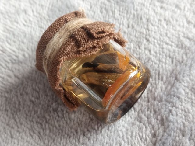 น้ำมันมหาเสน่ห์