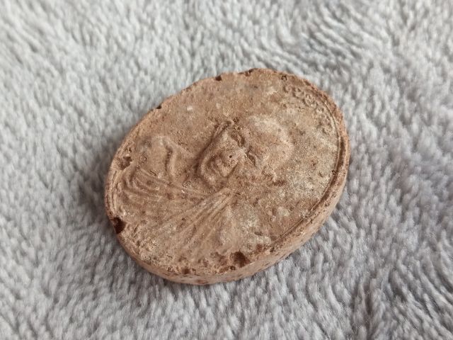 พระผงหลวงพ่อเกษม รูปที่ 2