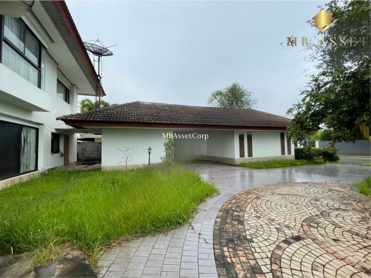 มีบางส่วน ขายบ้านเดี่ยว 2 ชั้น หมู่บ้านปัญญารีสอร์ท สไตล์ contemporary ริมถนนสุขุมวิท ใกล้ตลาดหนองมน บางพระ มอเตอร์เวย์ ชลบุรี รูปที่ 3