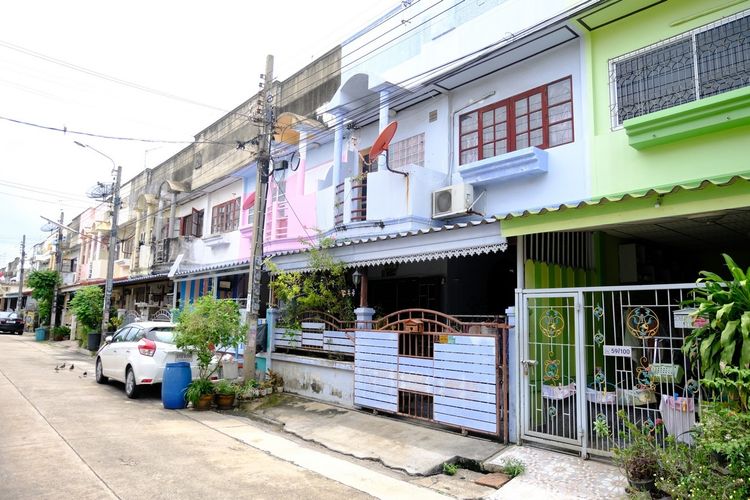 ขายทาวน์เฮ้าส์ 2 ชั้น 18 ตารางวา ม.ณัฐกานต์ เพชรเกษม 112 ถูกสุดในโครงการ