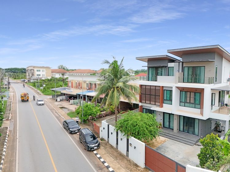 อื่นๆ ไม่มี บ้านเดี่ยว 3 ชั้น หรูหรา สะท้อนภาพลักษณ์ ทำเลทอง ใกล้ถนนมิตรภาพ – มหาวิทยาลัยขอนแก่น รูปที่ 3