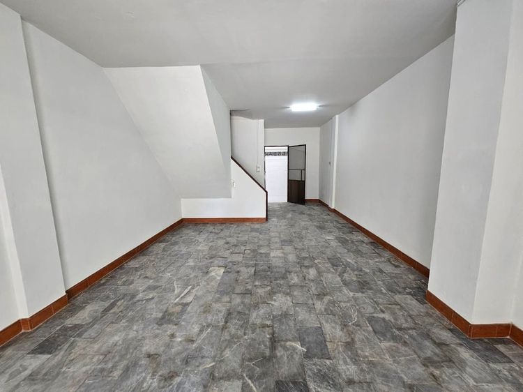 อื่นๆ ไม่มี สร้างเสร็จก่อน 2010 ไม่ใช่ ขายทาวน์เฮาส์ 3 ชั้น หมู่บ้านสินทวีแกรนด์วิลเลจ ซอยอนามัยงามเจริญ 19 วัดท่าข้าม บางขุนเทียน รูปที่ 3