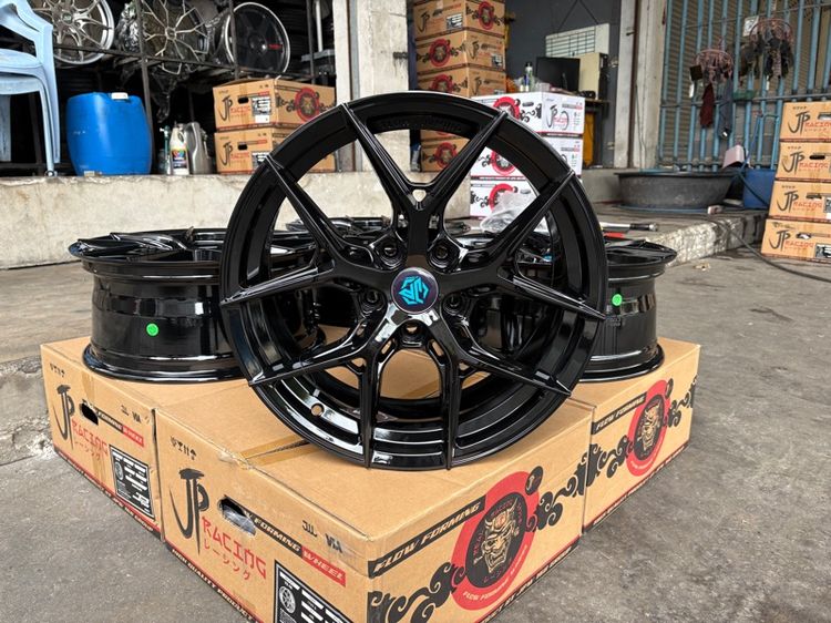 ล้อแม็กมือ1 ขอบ17 ก้านY 5รู114 กว้าง7.5 ออฟ35 สีดำเงา ล้อเบา FLOW FORMING งานJP งานสวยมากๆ รูปที่ 4